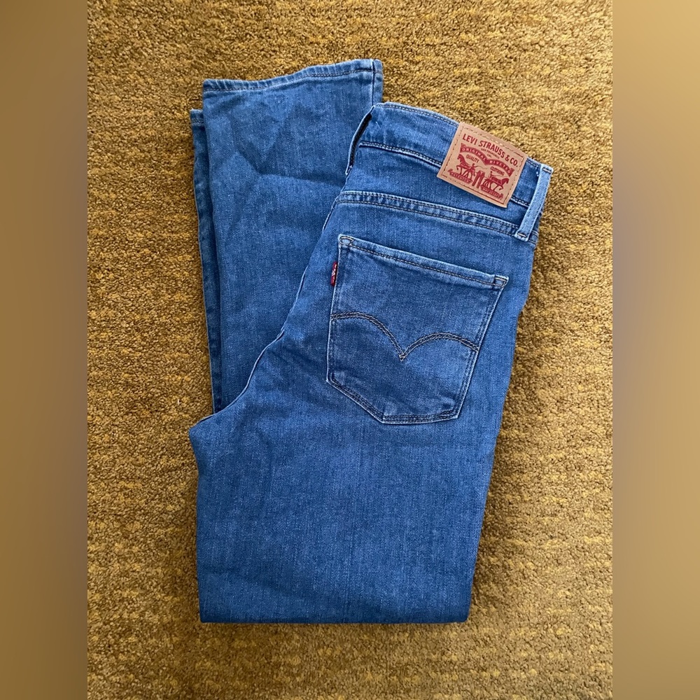 Levi high rise straight crop jeans